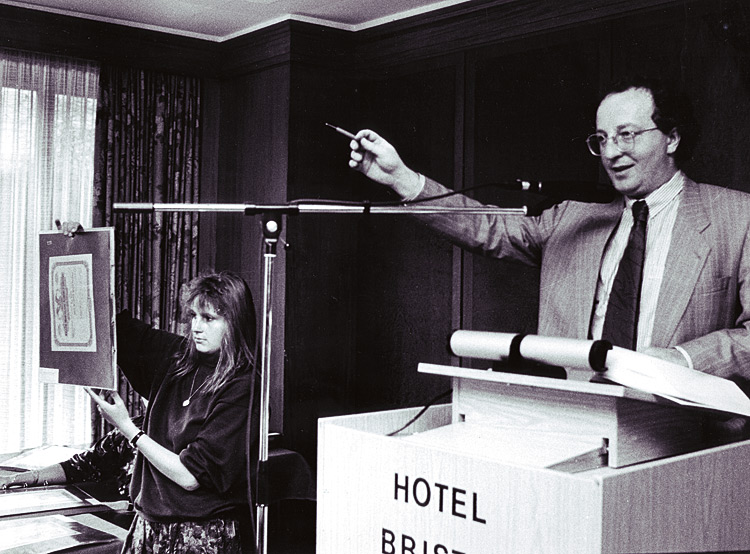 Vladimir Gutowski, auctioneer